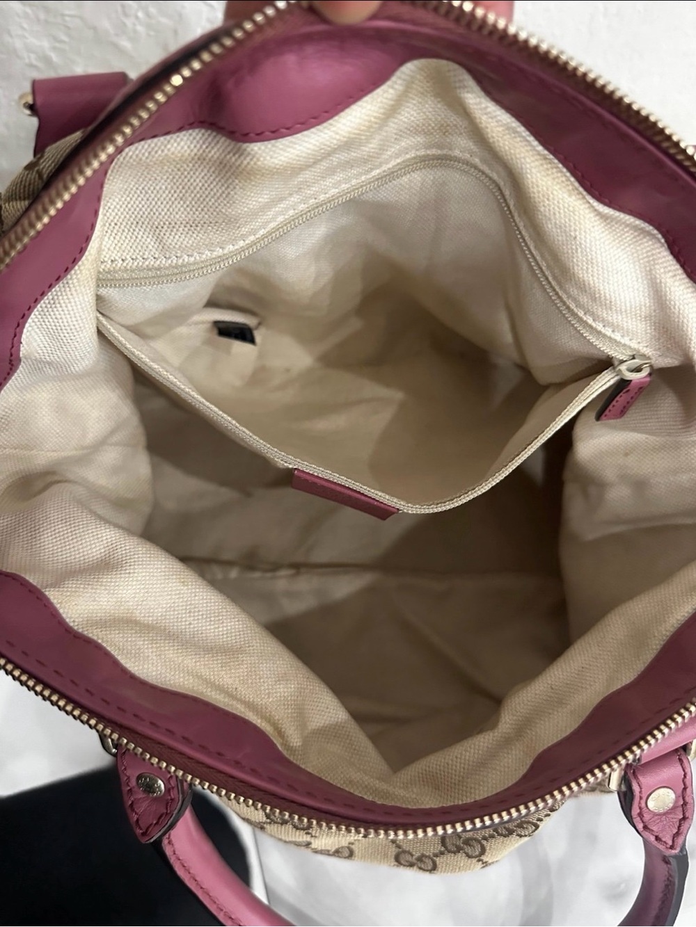 Authentic Gucci Brown GG Canvas Tote with Pink Leather Trim Pristine Condition - Picture 8 of 12